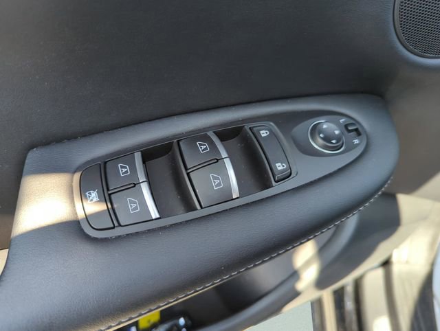 Used 2023 INFINITI QX50 Pure image 30