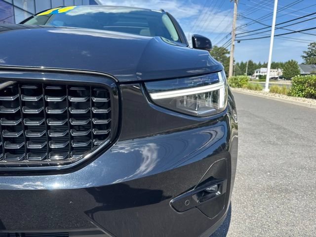 Certified 2024 Volvo XC40 B5 Plus w/ Protection Package Premier AWD/4WD image 8