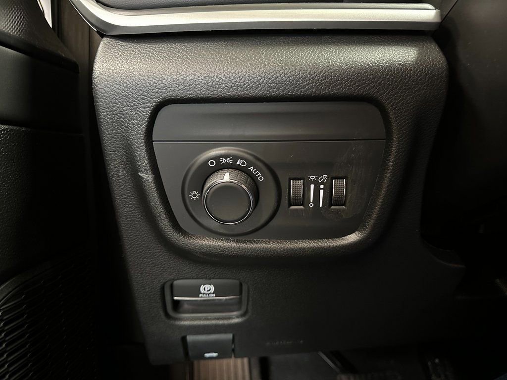 New 2026 Jeep Grand Cherokee Laredo X AWD/4WD image 20