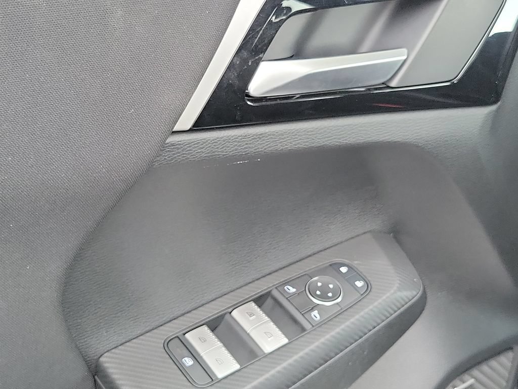 Used 2026 Mitsubishi Outlander ES FWD image 21