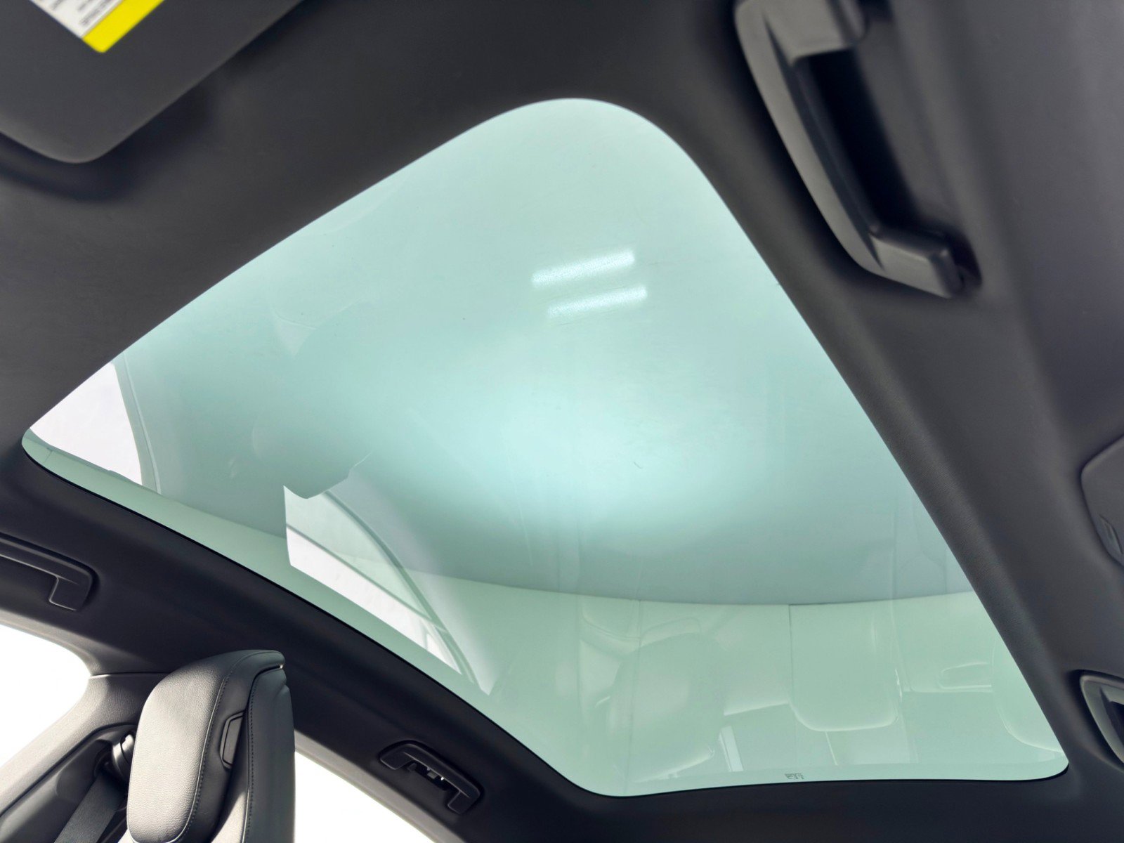 Used 2020 Porsche Taycan 4S w/ Premium Package image 12