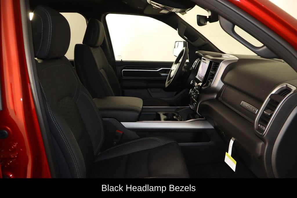 New 2026 RAM 1500 4x4 Crew Cab image 18
