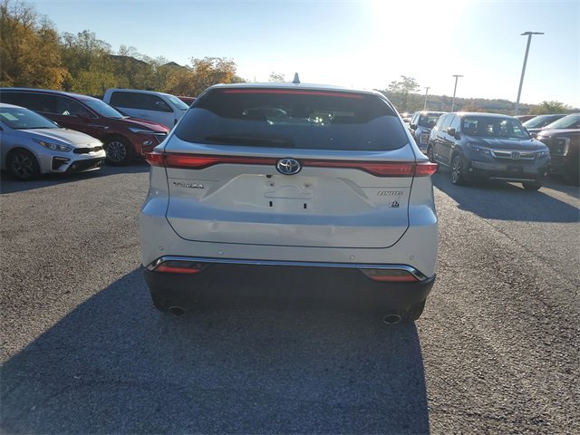 Used 2024 Toyota Venza Limited image 5