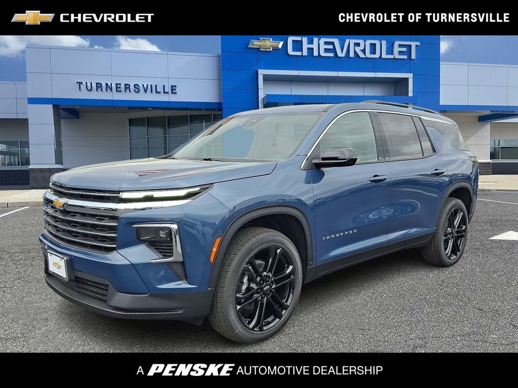 New 2026 Chevrolet Traverse LT