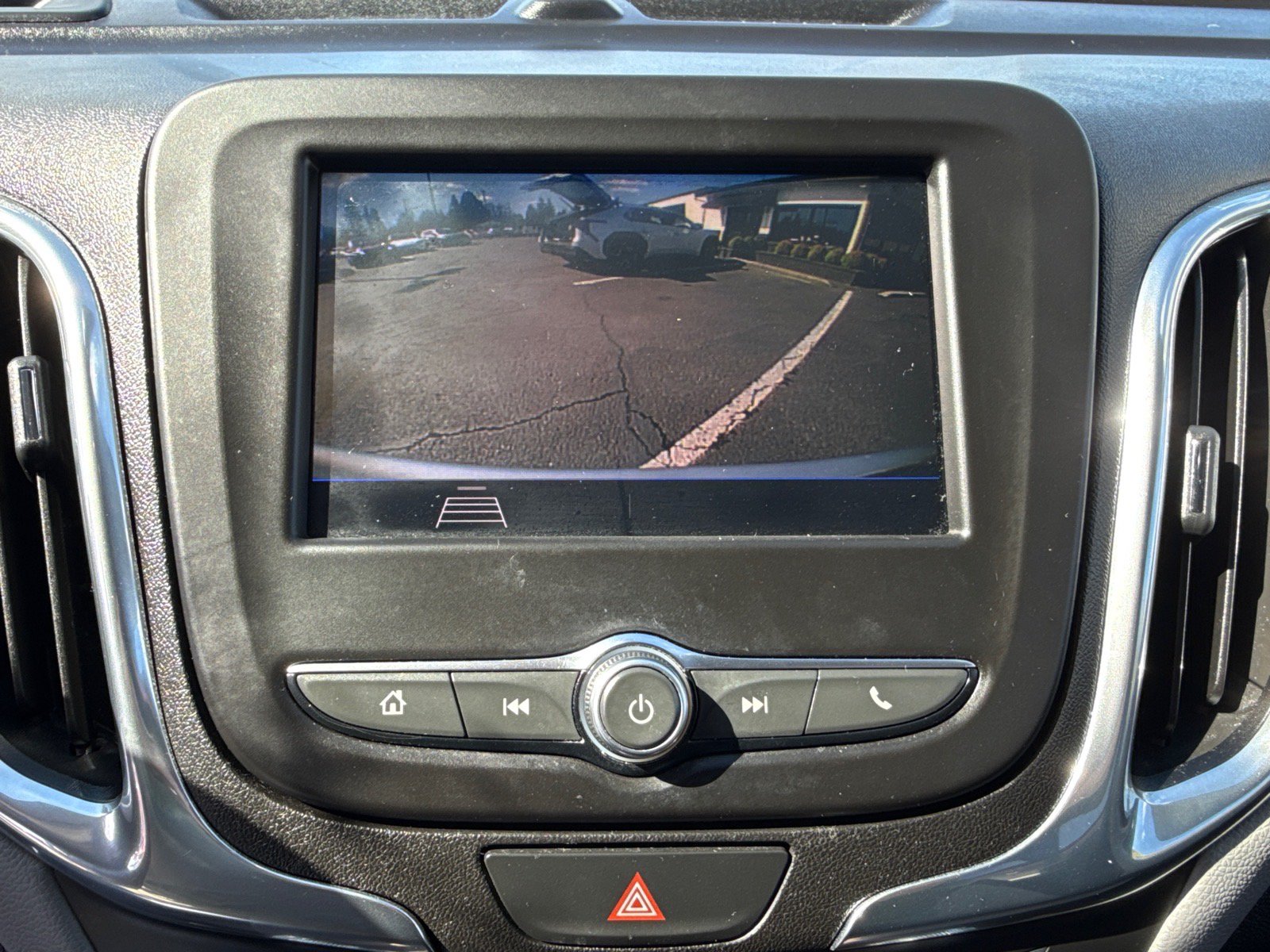 Used 2020 Chevrolet Equinox LS w/ LS Convenience Package FWD image 25