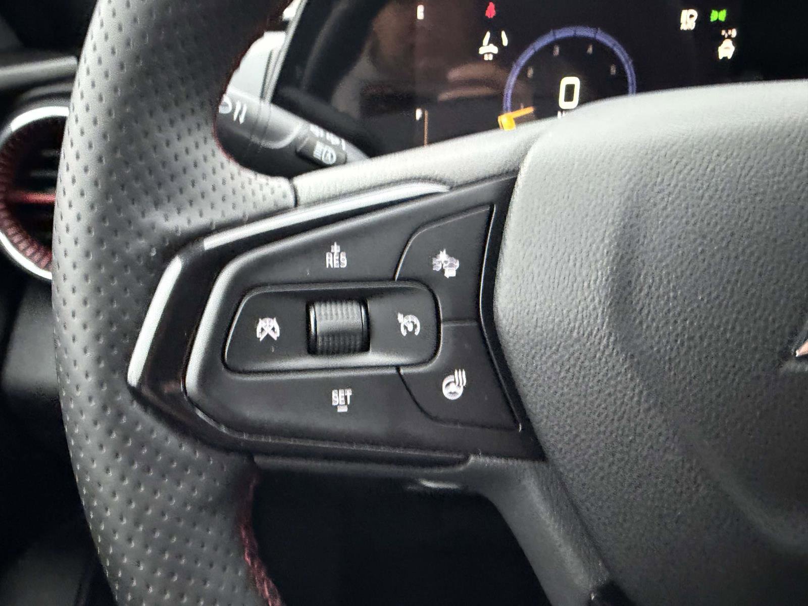 Certified 2025 Chevrolet Trax RS w/ Driver Confidence Package image 24