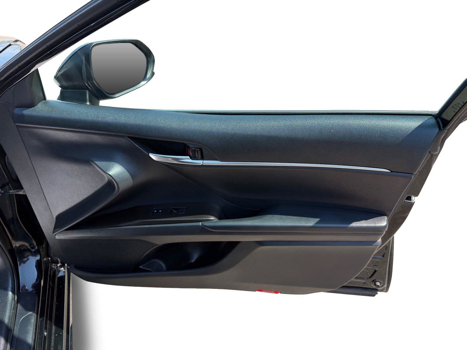 Used 2021 Toyota Camry SE FWD image 23