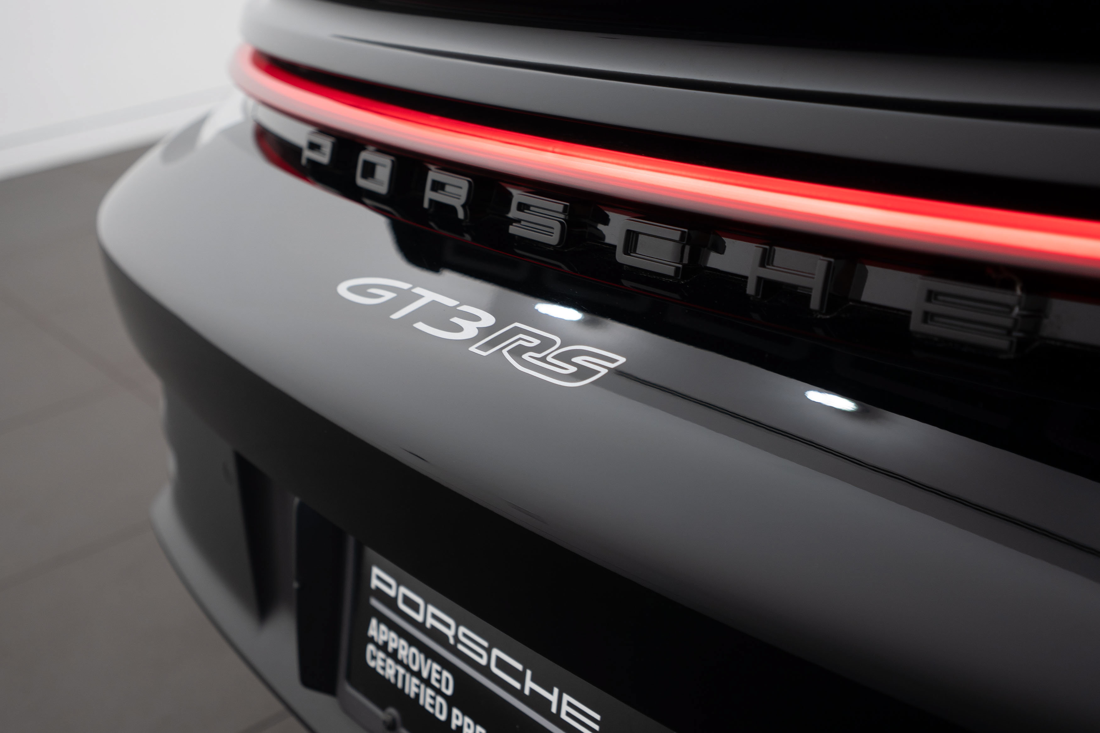 Certified 2023 Porsche 911 GT3 RS RWD image 25