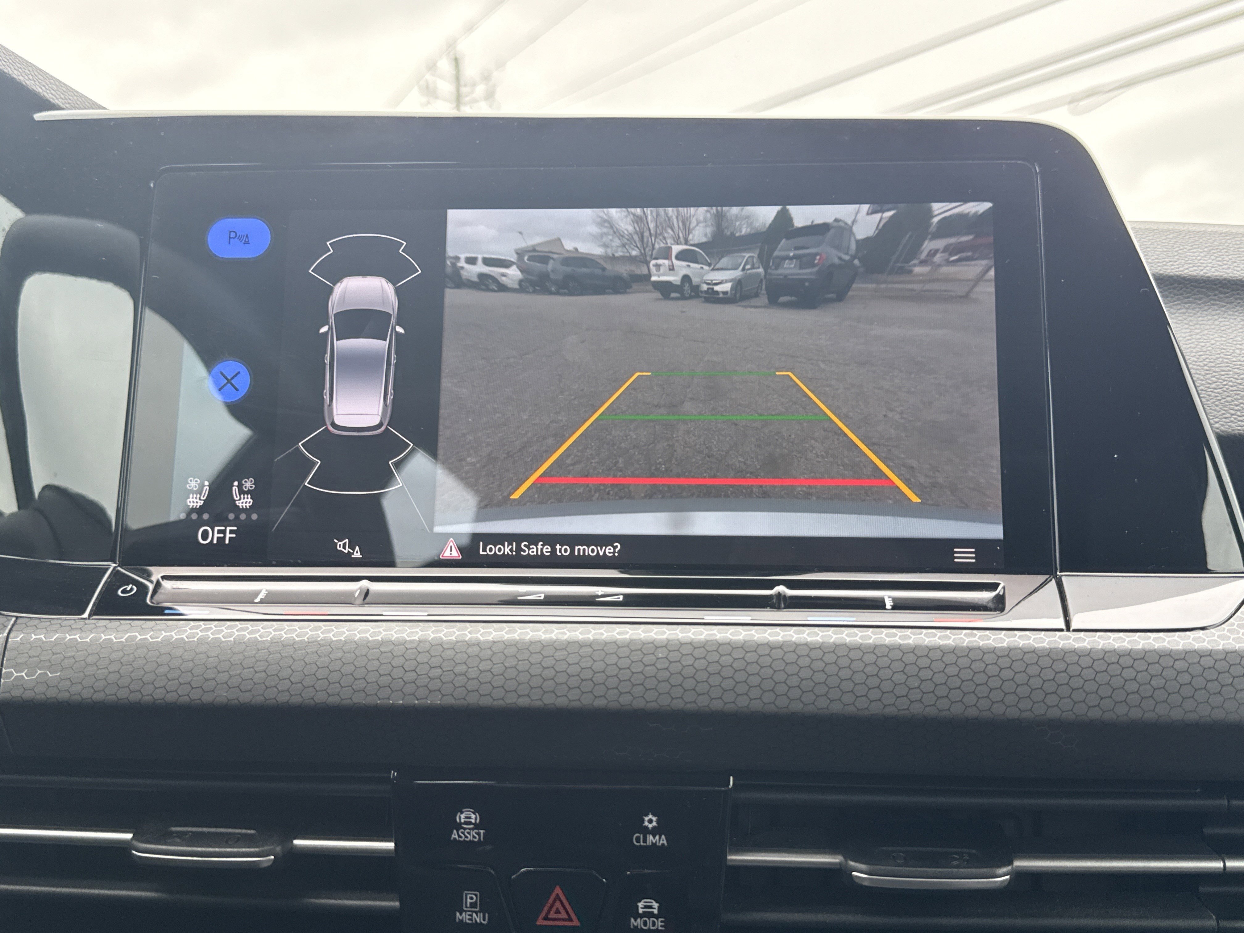 Used 2022 Volkswagen GTI SE image 31