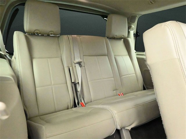 Used 2014 Lincoln Navigator 4WD image 19