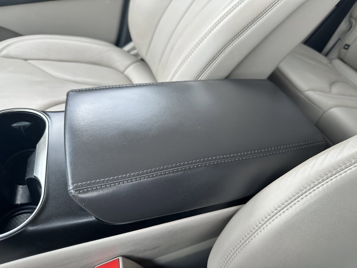 Used 2016 Lincoln MKX Reserve w/ Luxury Package FWD image 29