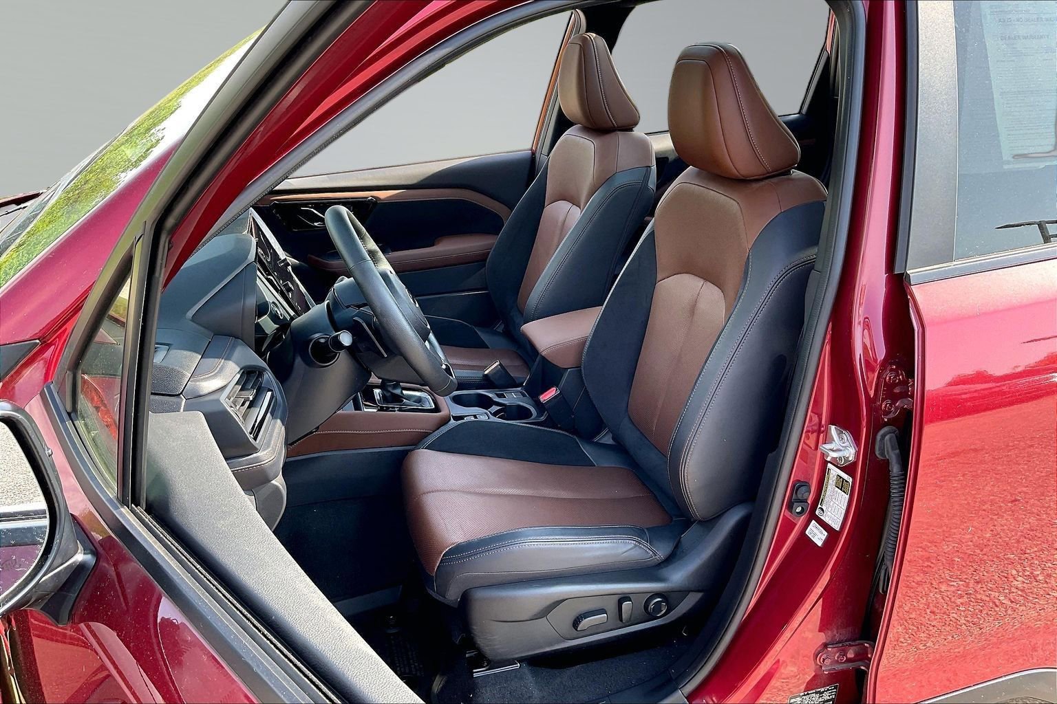 Certified 2025 Subaru Forester Touring AWD/4WD image 26
