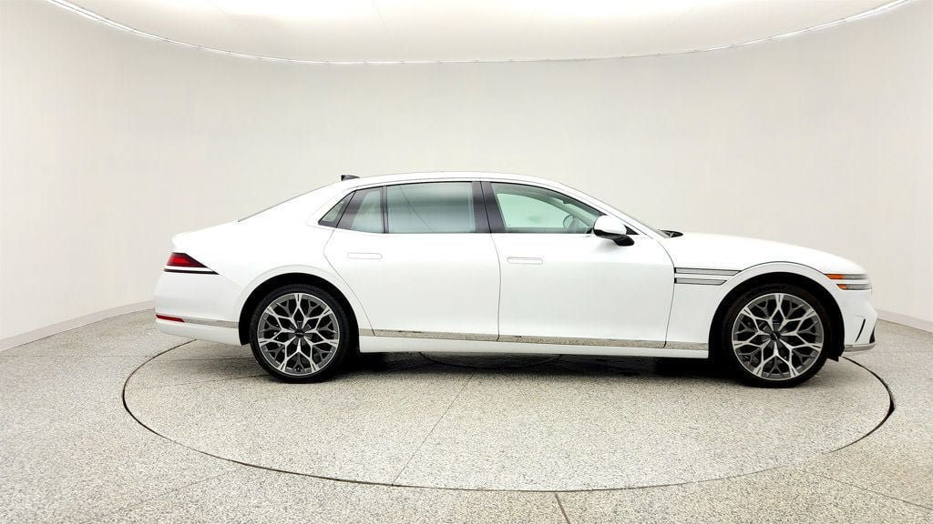 Used 2023 Genesis G90 3.5T AWD/4WD image 4