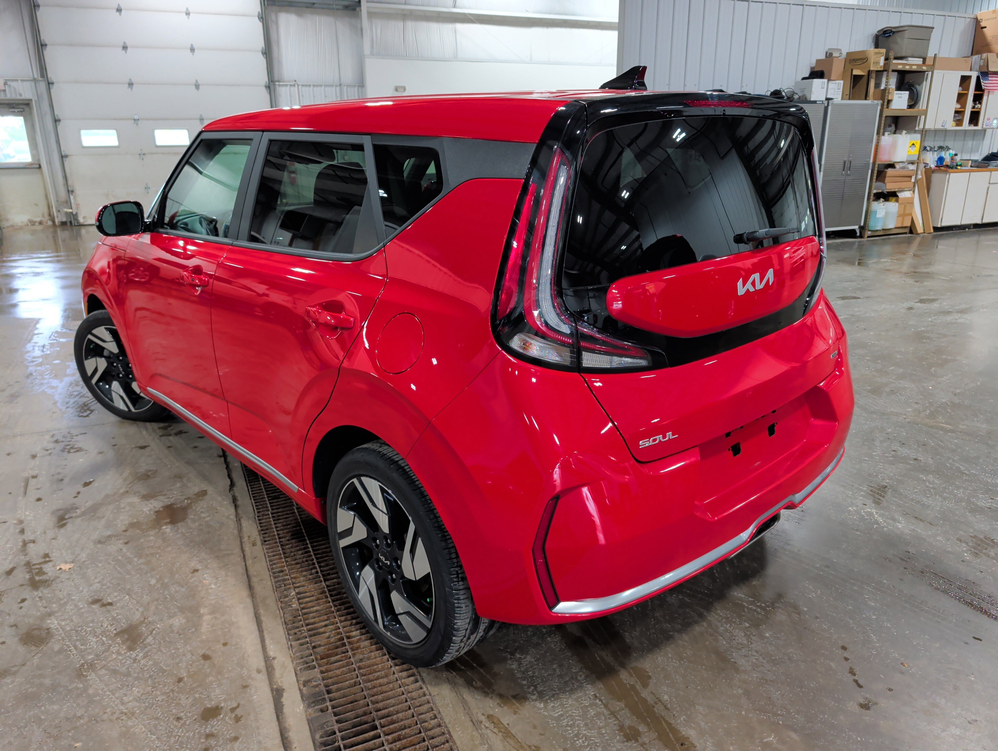 Used 2024 Kia Soul GT-Line w/ GT-Line Technology Package FWD image 4