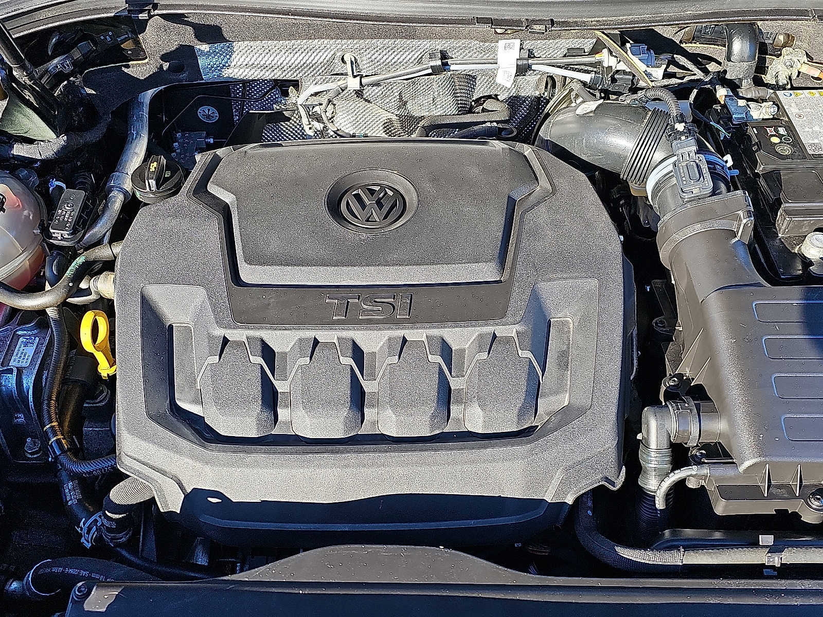 Used 2024 Volkswagen Tiguan SE image 28