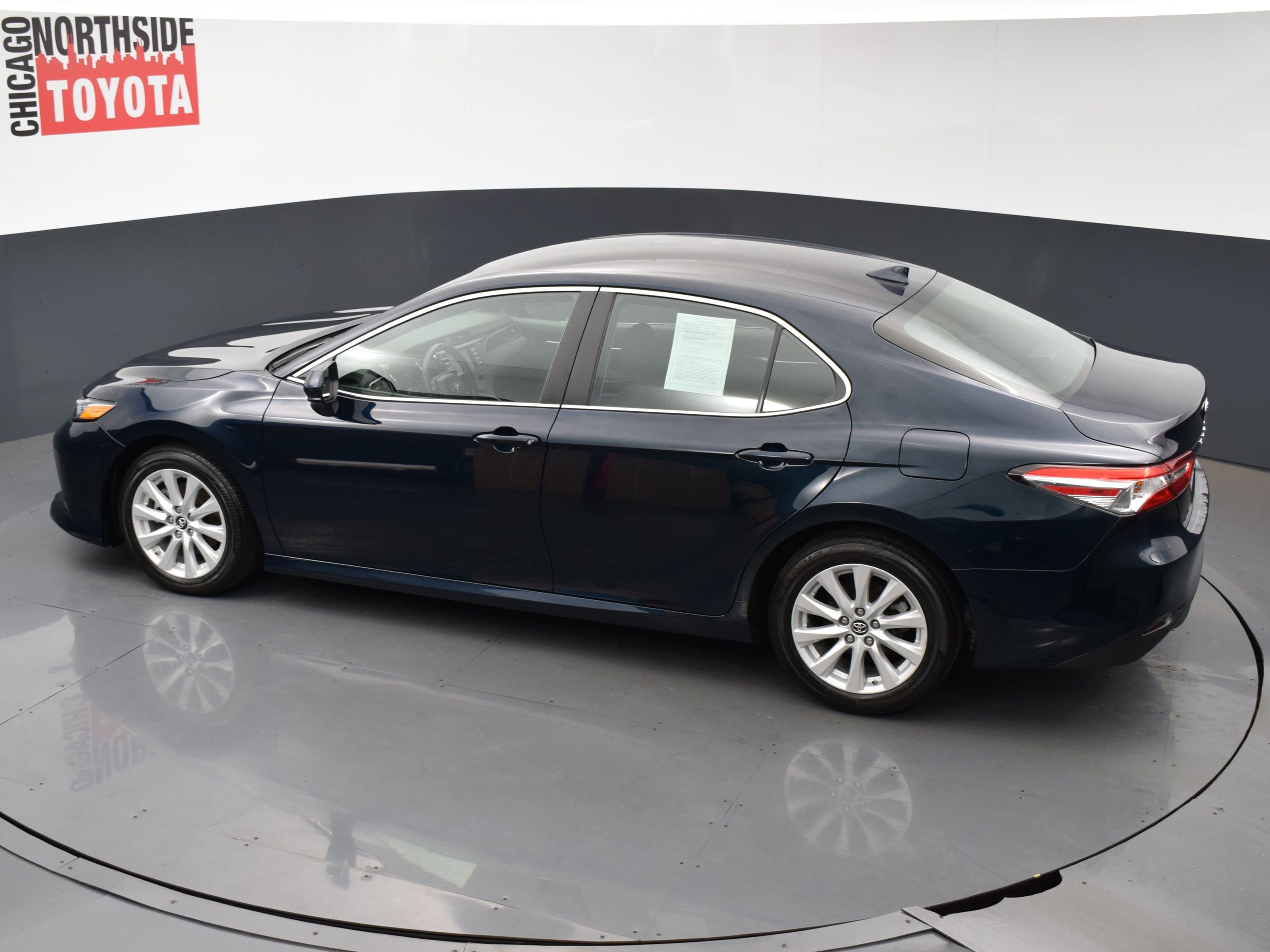 Used 2019 Toyota Camry LE image 18