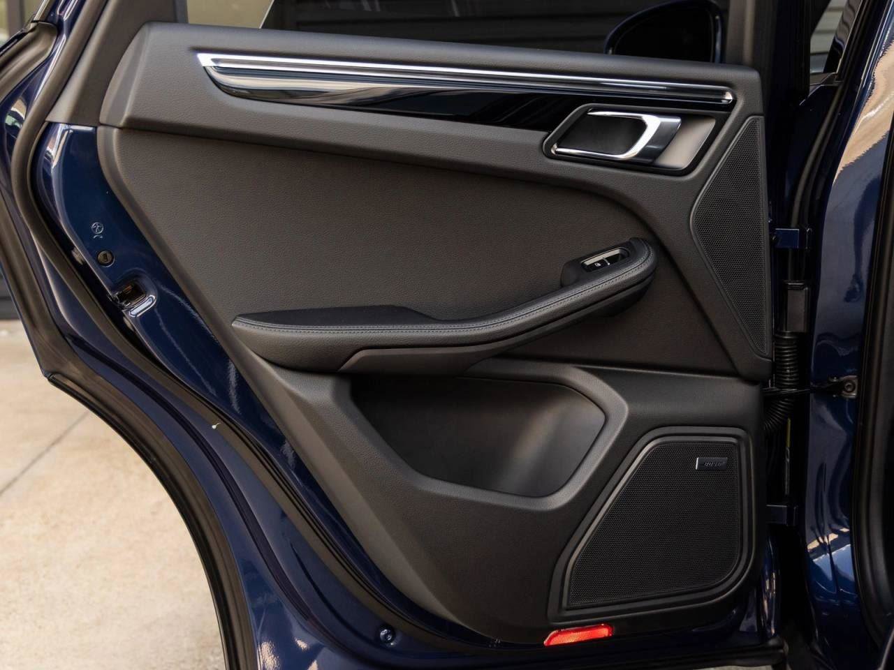 New 2026 Porsche Macan image 84