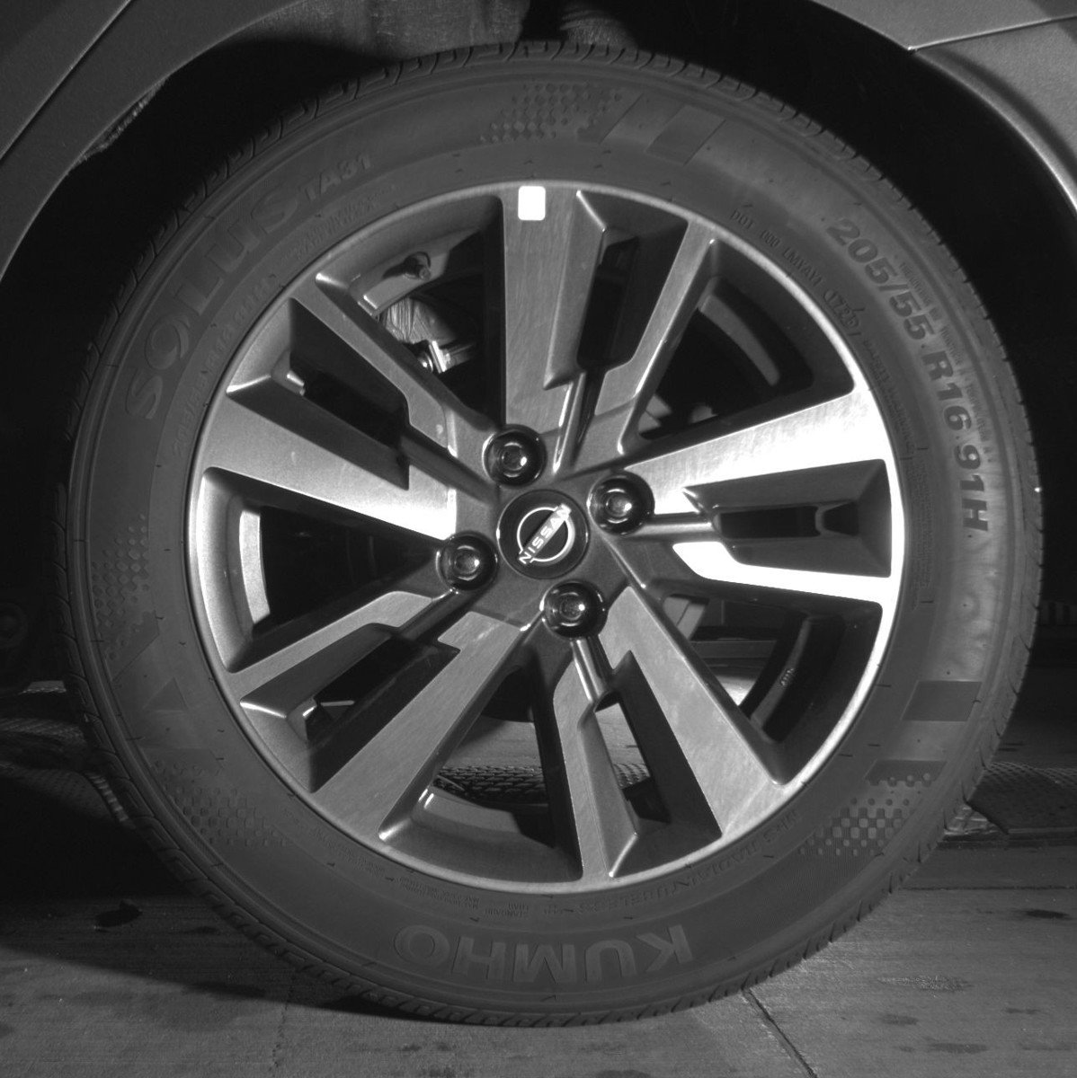 Used 2025 Nissan Versa SV image 14