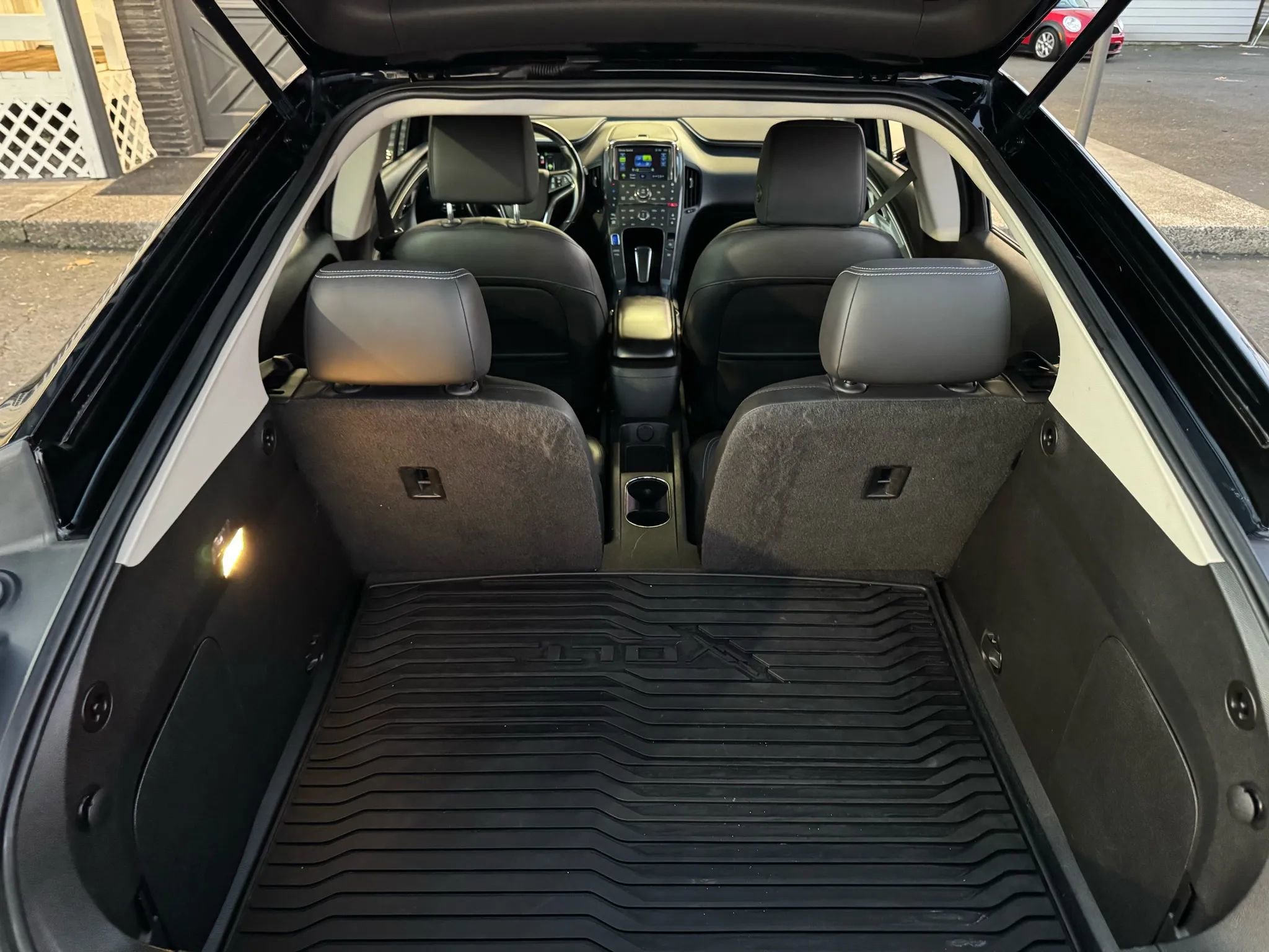 Used 2012 Chevrolet Volt Premium w/ Premium Trim Package image 20