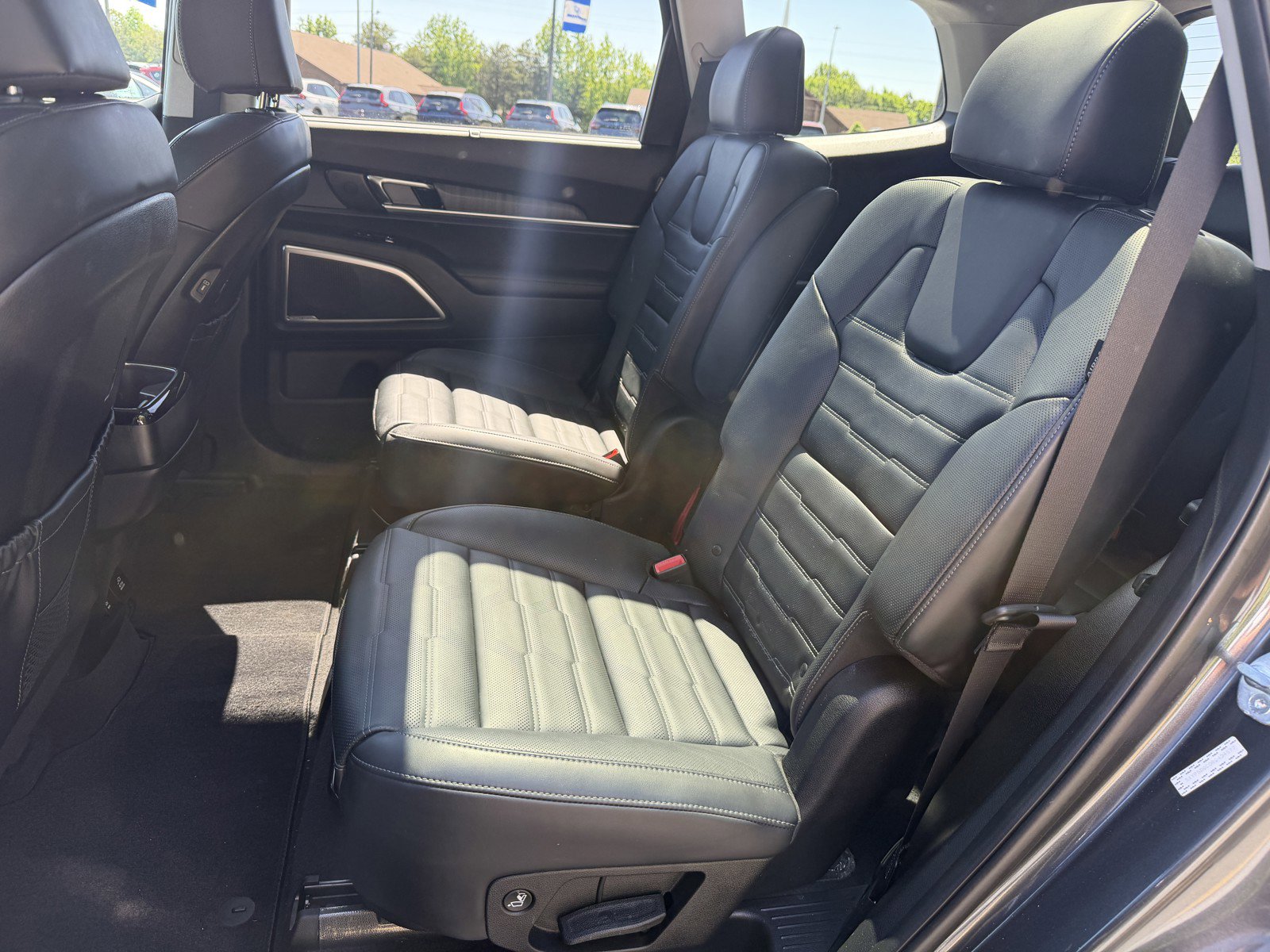 Used 2024 Kia Telluride SX Prestige AWD/4WD image 11