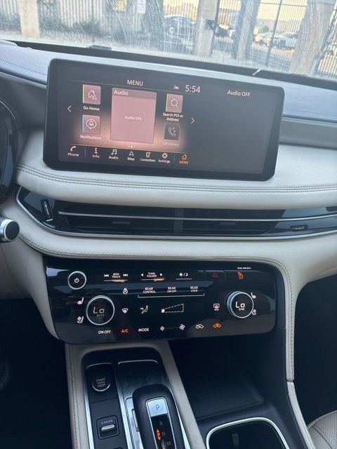 Used 2024 INFINITI QX60 Luxe w/ Performance Audio Package image 11