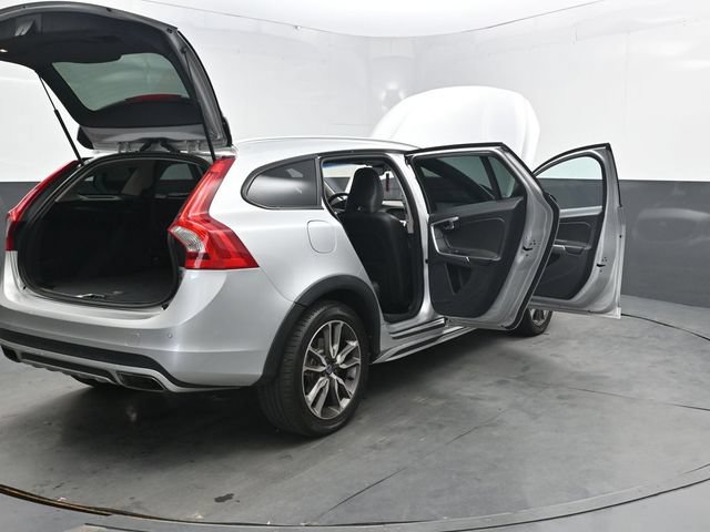 Used 2017 Volvo V60 T5 Cross Country w/ Convenience Package AWD/4WD image 48