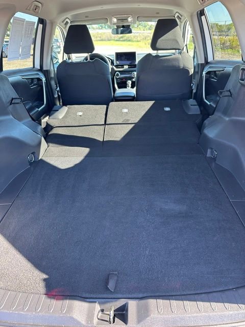 Used 2024 Toyota RAV4 LE image 13