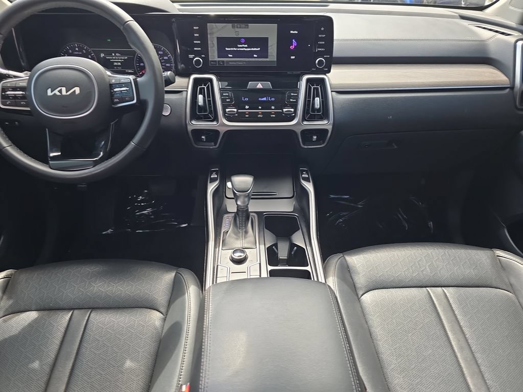 Used 2022 Kia Sorento S AWD/4WD image 16
