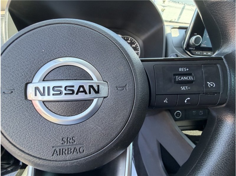 Used 2021 Nissan Rogue S FWD image 30