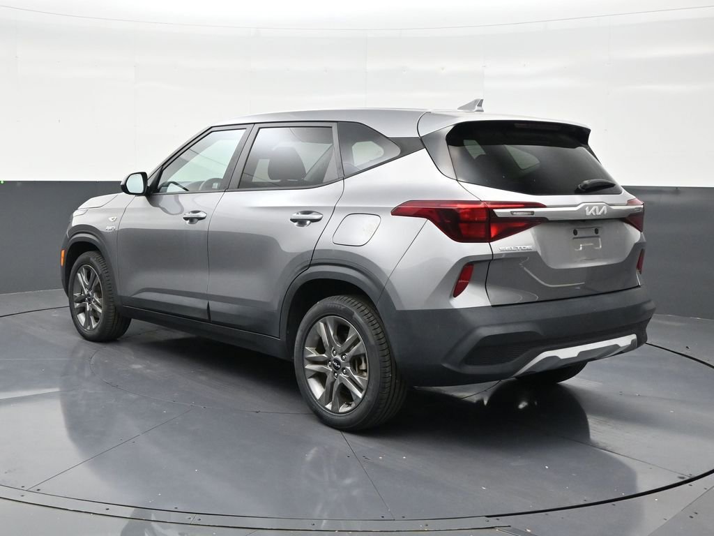 Used 2022 Kia Seltos LX AWD/4WD image 3
