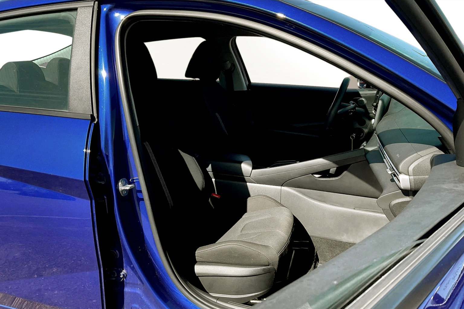 Used 2024 Hyundai Elantra SEL image 7