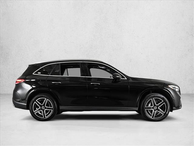 Used 2023 Mercedes-Benz GLC 300 4MATIC image 4