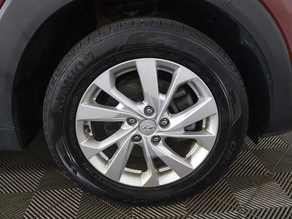 Used 2019 Hyundai Tucson Value FWD image 19