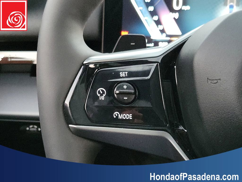 Used 2025 BMW 530i image 11