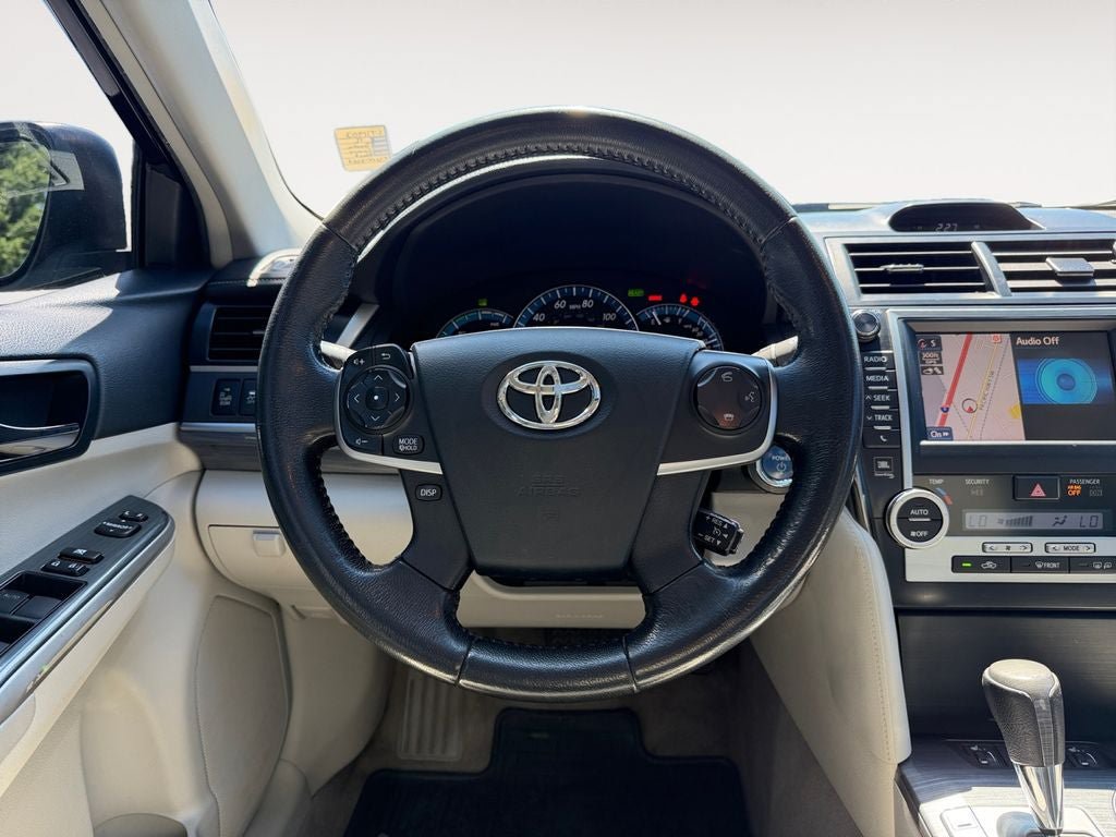 Used 2012 Toyota Camry XLE w/ Leather Pkg FWD image 13