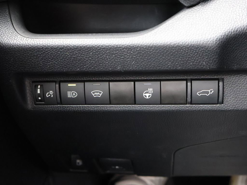 Used 2023 Toyota RAV4 XLE w/ Convenience Package AWD/4WD image 32
