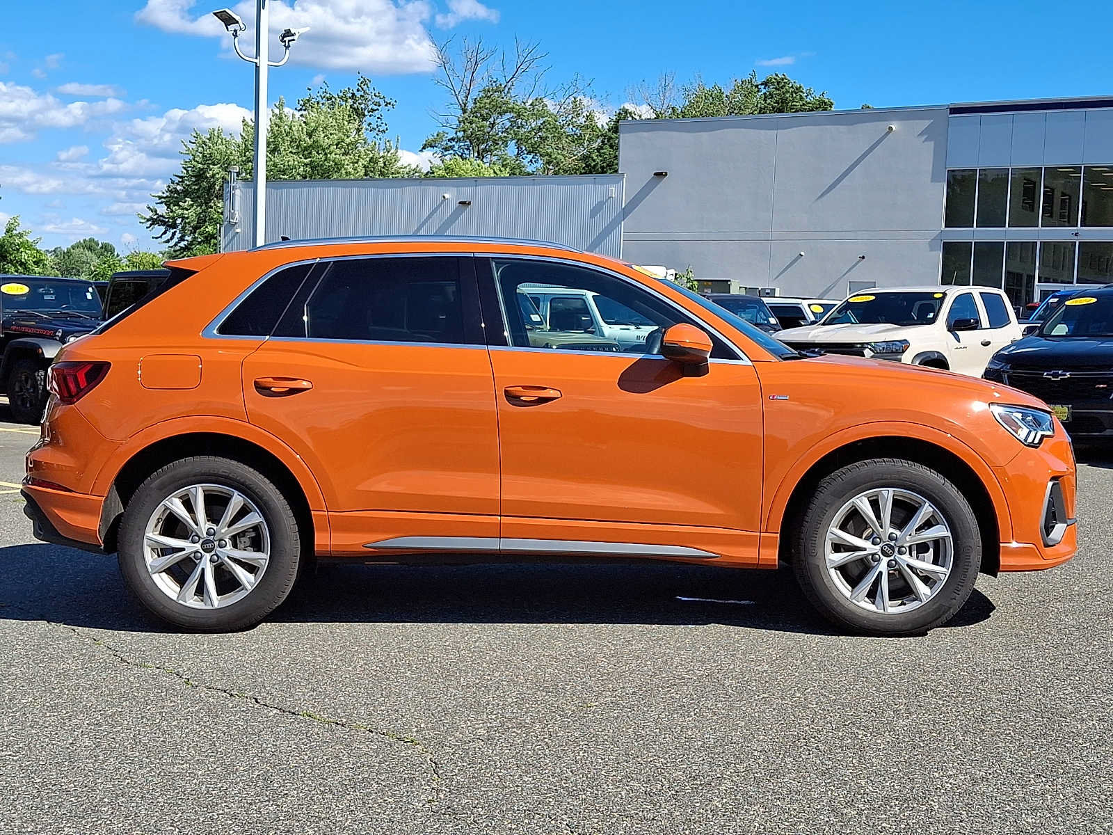 Used 2025 Audi Q3 2.0T Premium AWD/4WD image 7