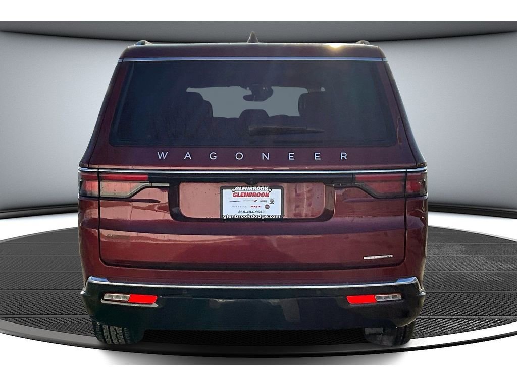 Certified 2024 Jeep Wagoneer L Series II w/ Flexible Seating Group image 5