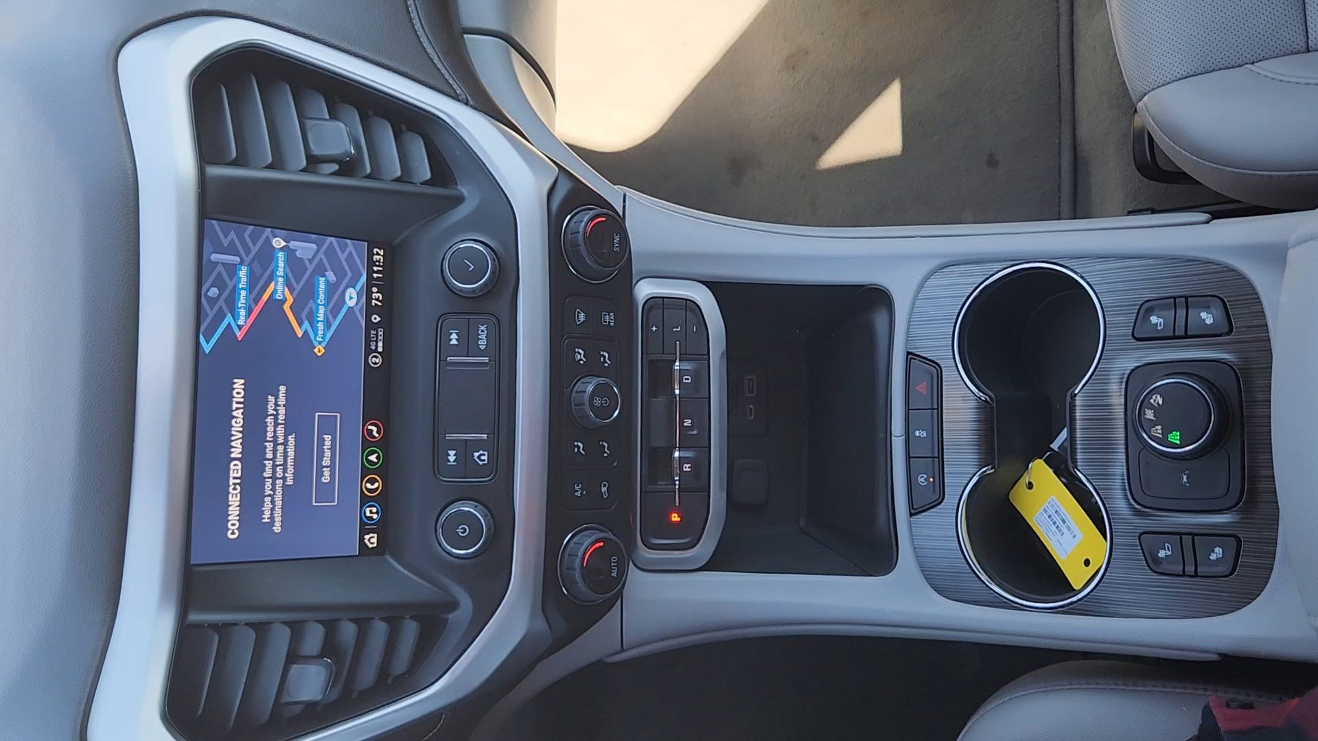 Used 2023 GMC Acadia SLT image 15