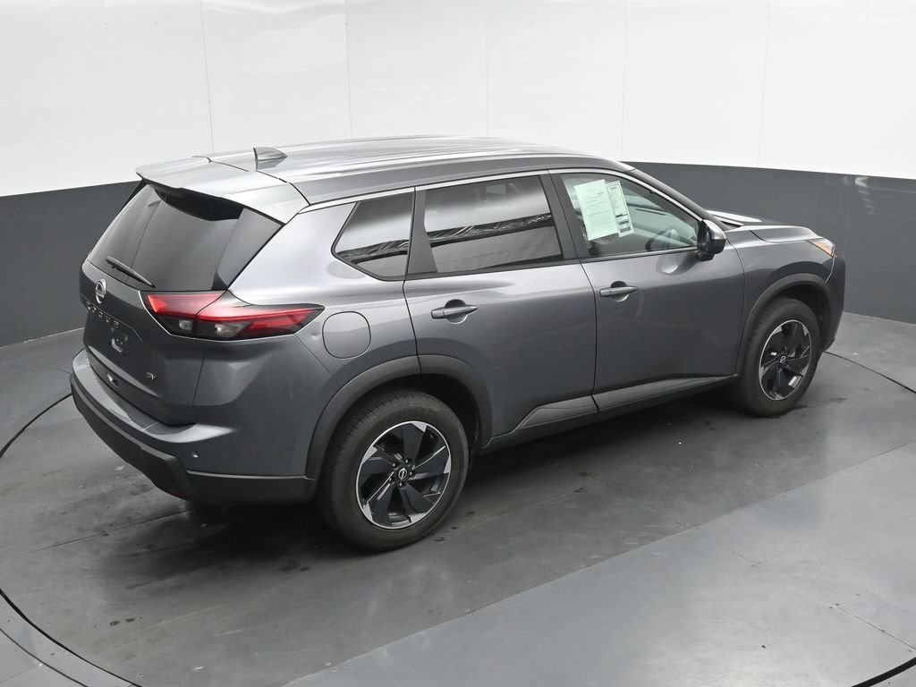 Used 2024 Nissan Rogue SV FWD image 31