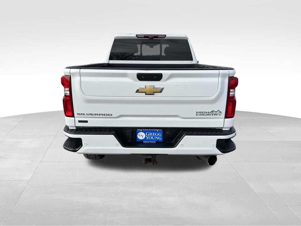 Used 2022 Chevrolet Silverado 2500 High Country image 5