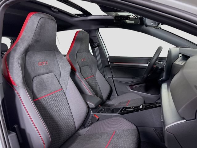 Used 2025 Volkswagen GTI SE FWD image 29