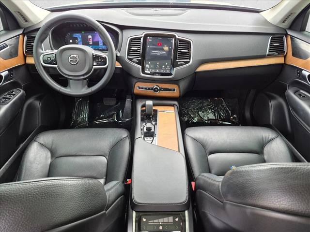 Used 2023 Volvo XC90 B6 Plus w/ Protection Package AWD/4WD image 17