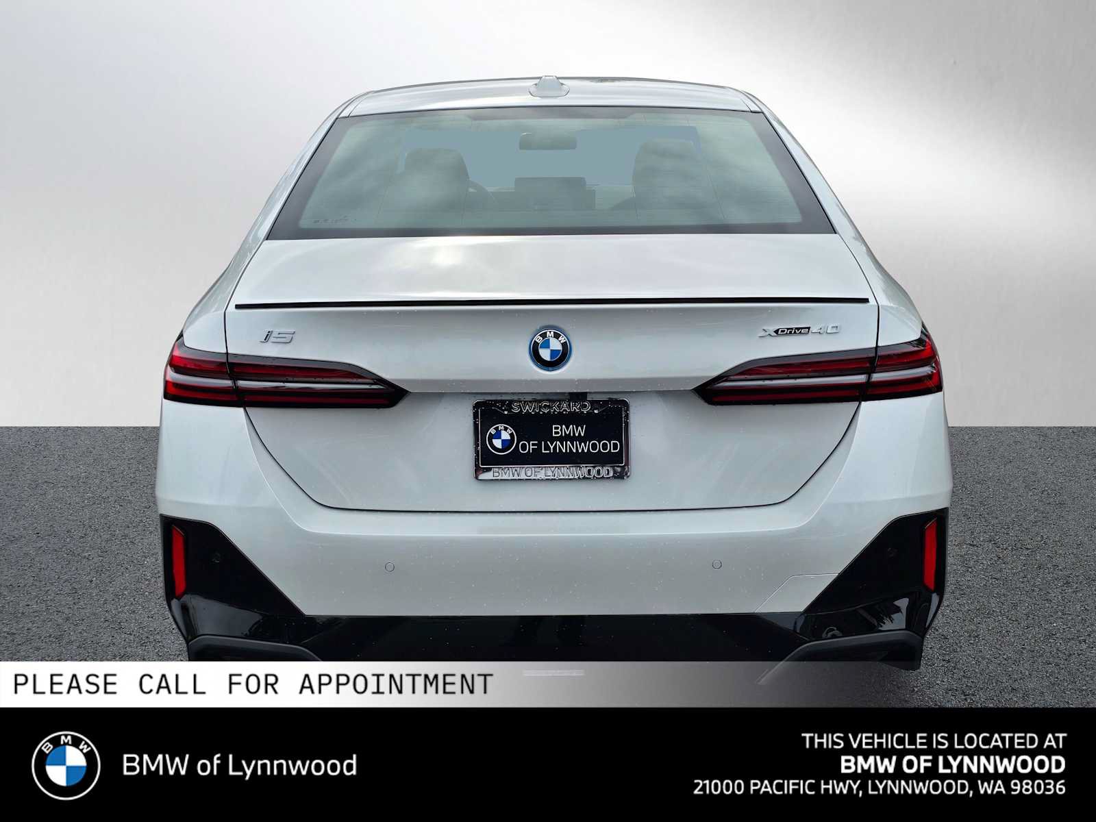 New 2026 BMW i5 eDrive40 w/ M Sport Package AWD/4WD image 4