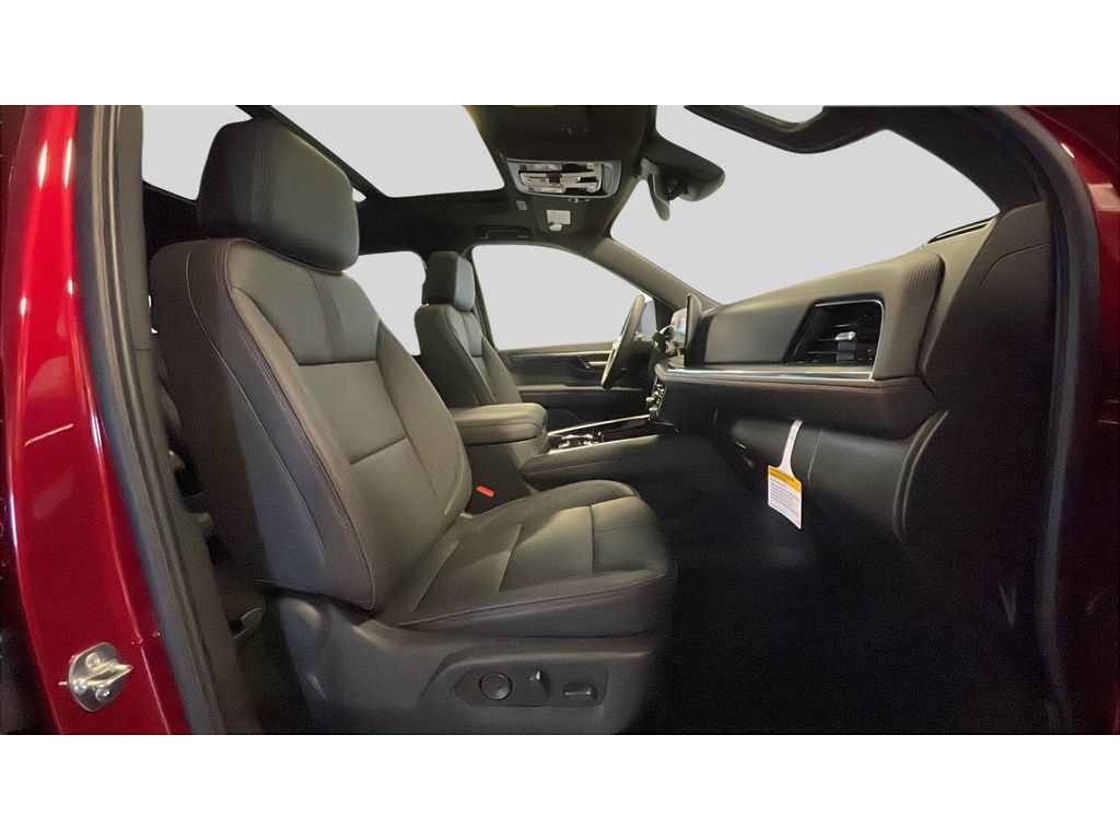 New 2026 Chevrolet Suburban RST w/ Comfort Package AWD/4WD image 19