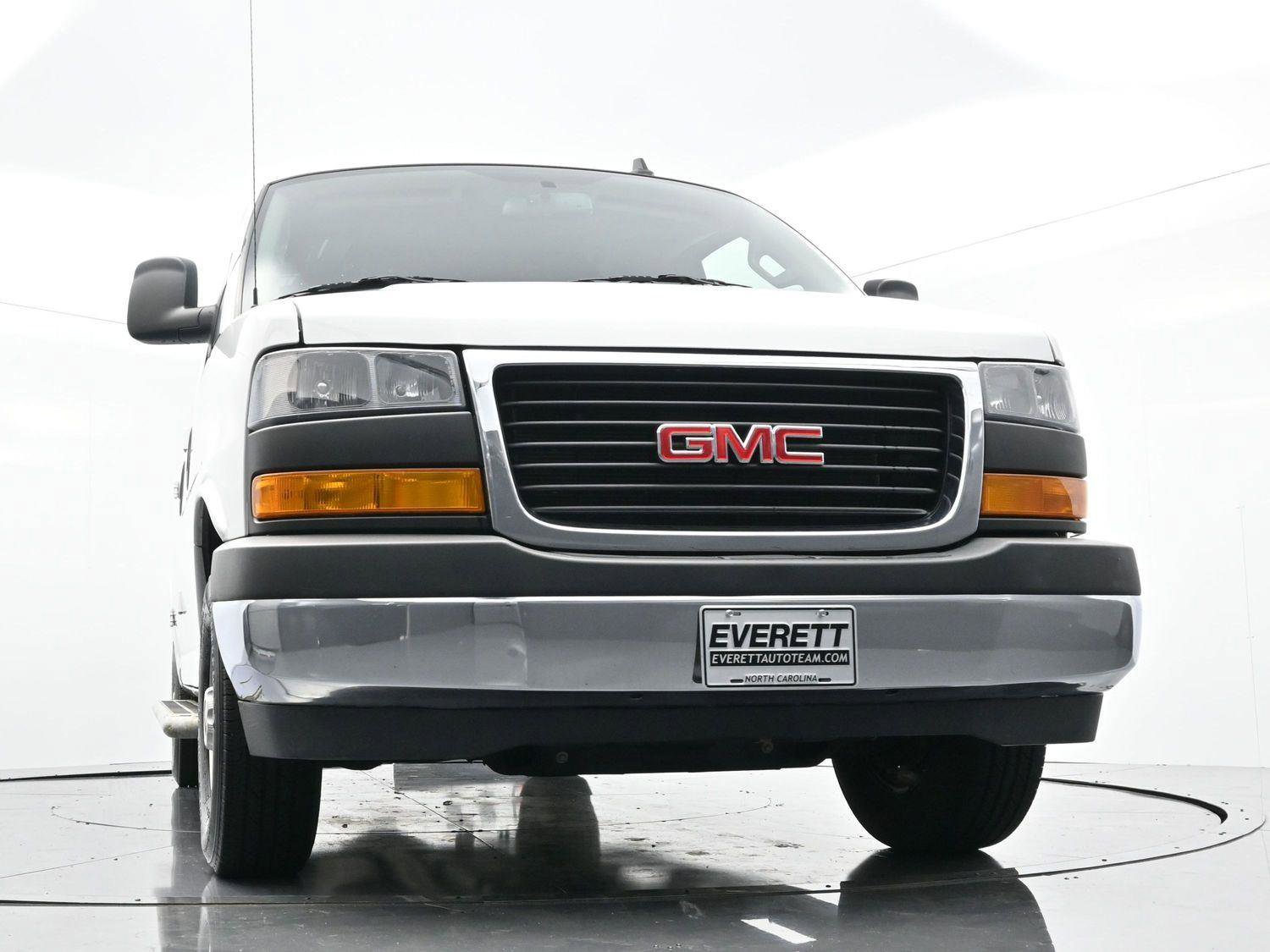 Used 2024 GMC Savana 2500 w/ Driver Convenience Package image 34