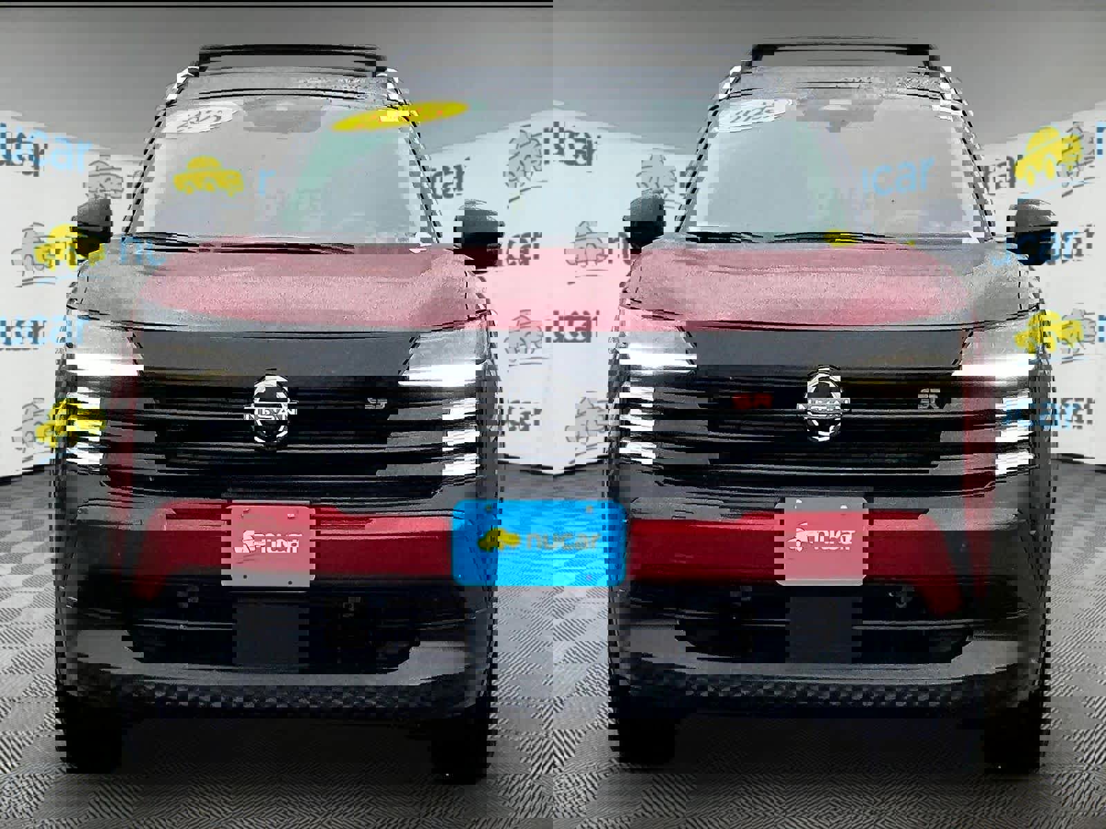 Used 2025 Nissan Kicks SR w/ SR Premium Package AWD/4WD image 2