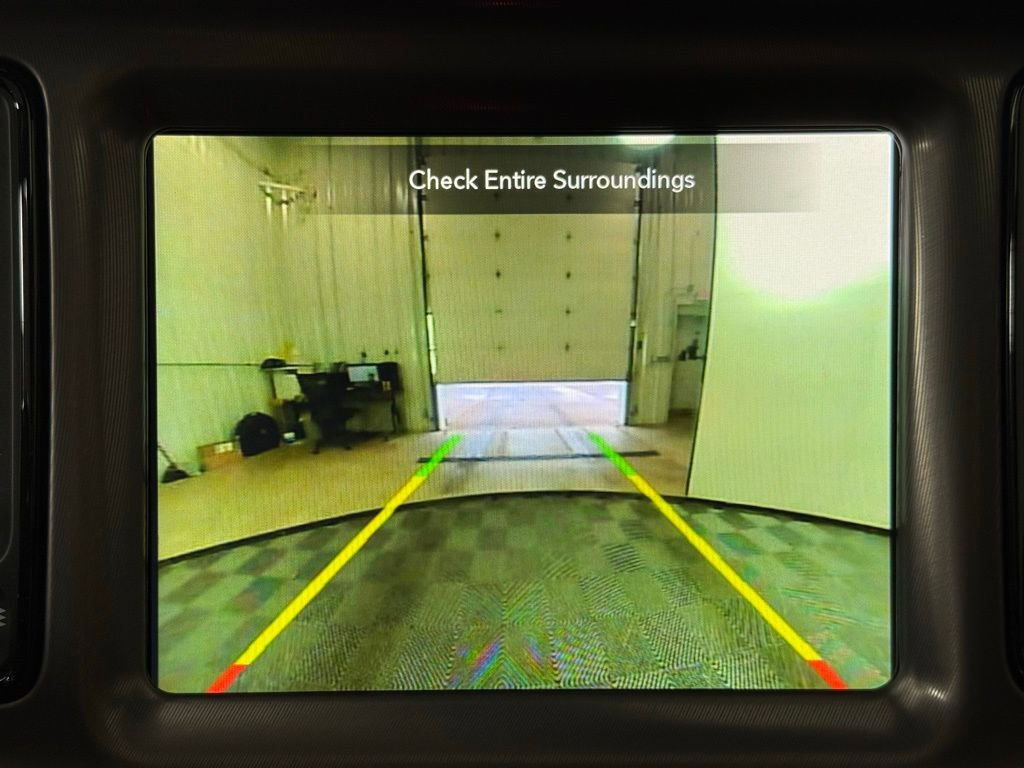 Used 2022 Dodge Challenger R/T w/ Plus Package image 15