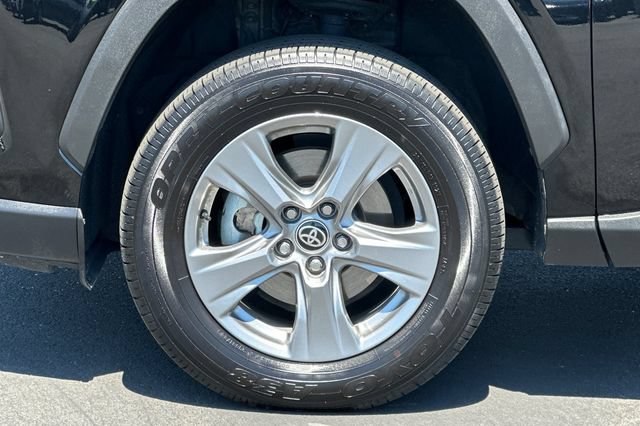 Used 2024 Toyota RAV4 XLE FWD image 29