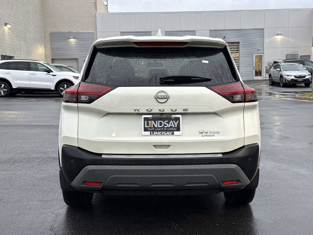 Used 2023 Nissan Rogue SV AWD/4WD image 4